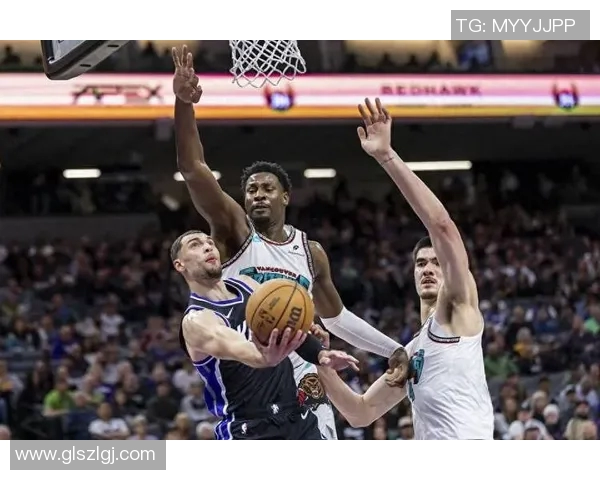 福克斯中投绝杀灰熊创赛季新高42分马刺艰难取胜终结四连败